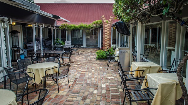 bar